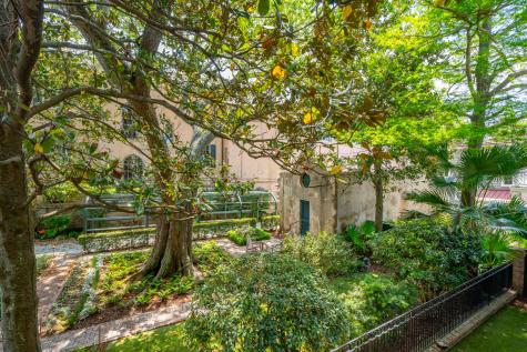 25 East Battery Street Charleston SC 29401