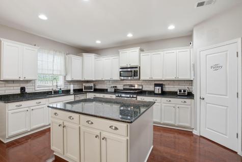 2307 Hummingbird Lane Summerville SC 29483