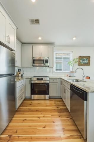 85 Romney Street Charleston SC 29403