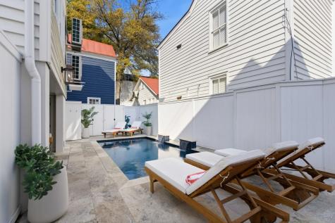 4 President Place Charleston SC 29403