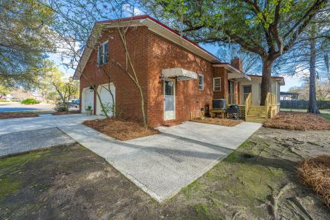 2206 Hunter Creek Drive Charleston SC 29414