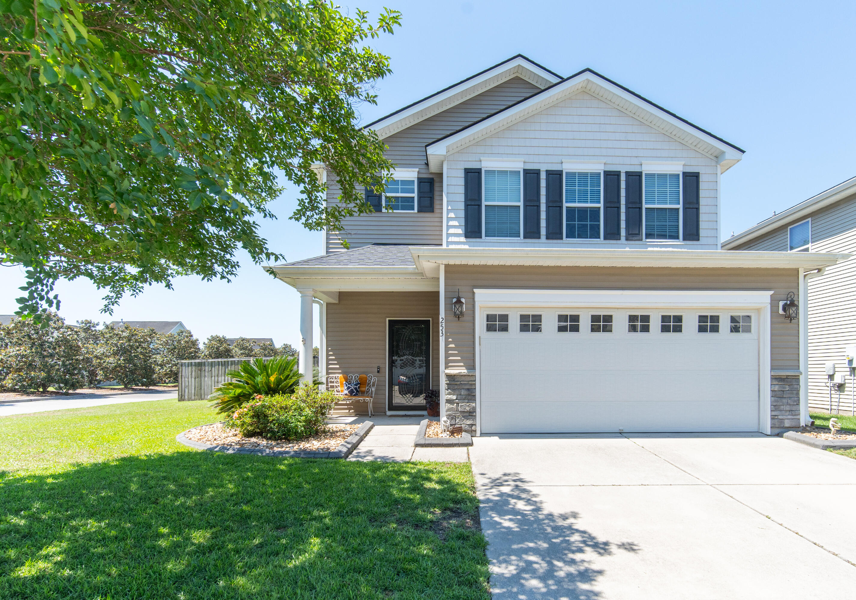 253 Cameron Street Summerville SC 29486
