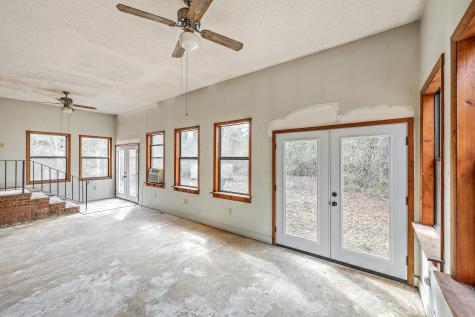 1218 Dennis Boulevard Moncks Corner SC 29461