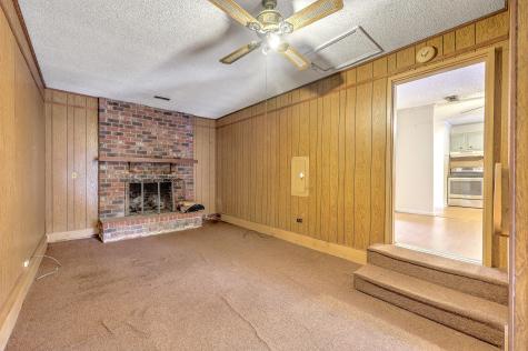 1218 Dennis Boulevard Moncks Corner SC 29461
