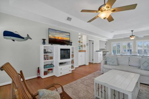 142 Palmetto Boulevard Edisto Island SC 29438
