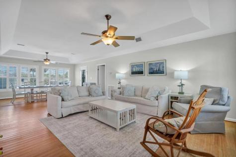 142 Palmetto Boulevard Edisto Island SC 29438
