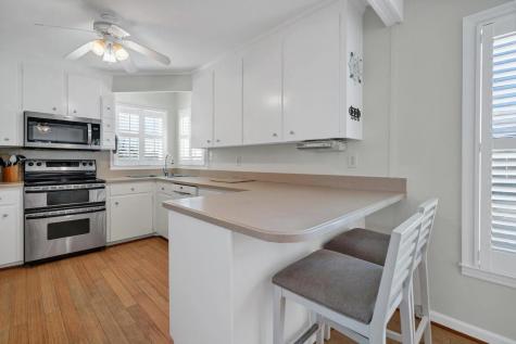 142 Palmetto Boulevard Edisto Island SC 29438