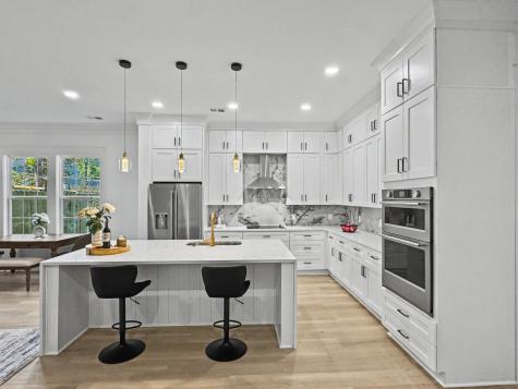 196 Challedon Drive Summerville SC 29485