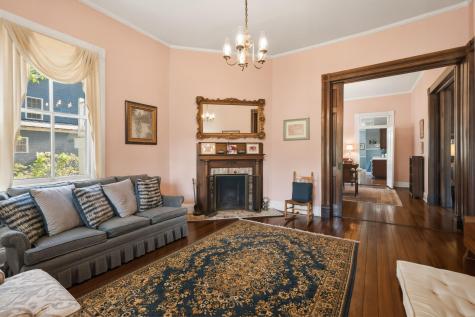 204 E 4th South Street Summerville SC 29483