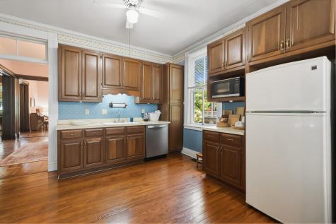 204 E 4th South Street Summerville SC 29483