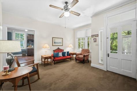204 E 4th South Street Summerville SC 29483