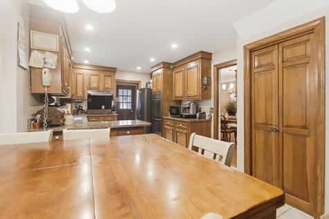 1011 Harbortowne Road Charleston SC 29412