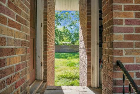 109 N Hampton Street Summerville SC 29483