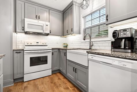 300 Yellow Hawthorn Circle Summerville SC 29483