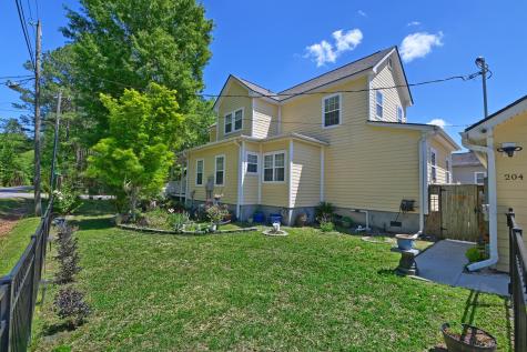 202 W Pine Street Summerville SC 29485