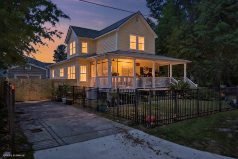 202 W Pine Street Summerville SC 29485