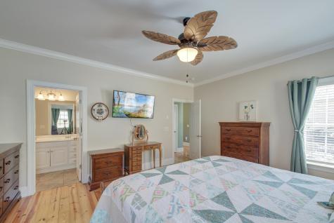 202 W Pine Street Summerville SC 29485