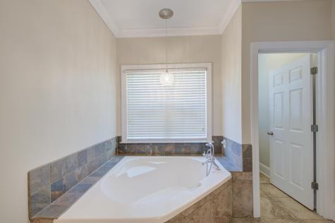 202 W Pine Street Summerville SC 29485