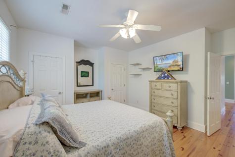 202 W Pine Street Summerville SC 29485