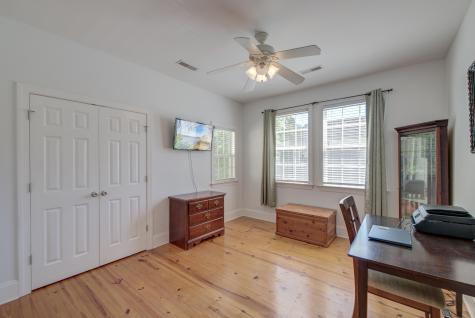 202 W Pine Street Summerville SC 29485