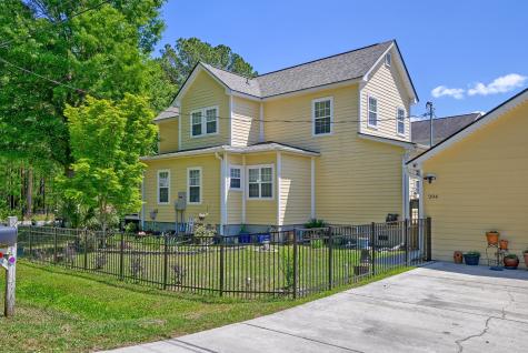 202 W Pine Street Summerville SC 29485