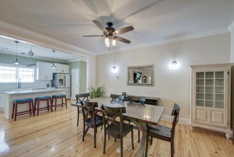 202 W Pine Street Summerville SC 29485