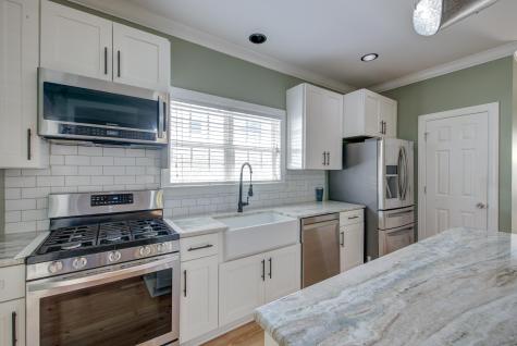 202 W Pine Street Summerville SC 29485