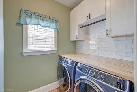 202 W Pine Street Summerville SC 29485