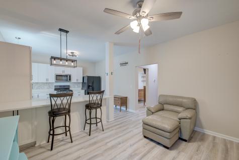 202 W Pine Street Summerville SC 29485