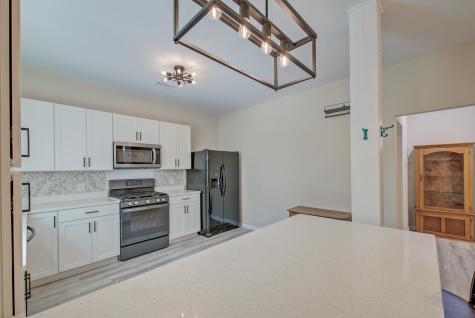 202 W Pine Street Summerville SC 29485