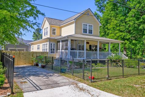 202 W Pine Street Summerville SC 29485