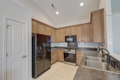 532 English Oak Circle Moncks Corner SC 29461