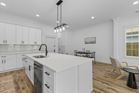 1918 Emden Street North Charleston SC 29406