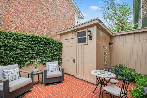 2 Gadsden Street Charleston SC 29401