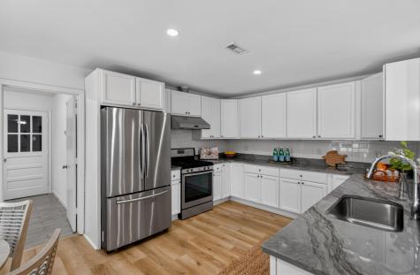19 Milano Court Hanahan SC 29410