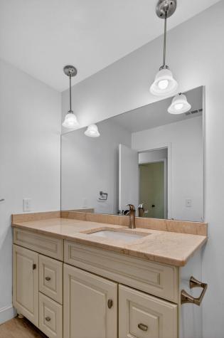 19 Milano Court Hanahan SC 29410