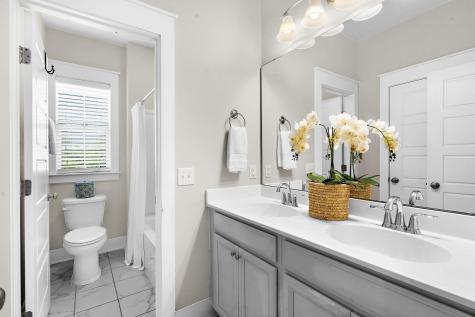 232 Summers Drive Summerville SC 29485