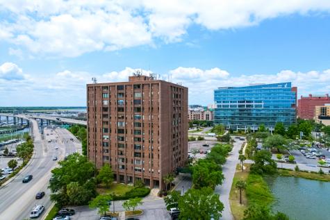 14 Lockwood Drive Charleston SC 29401
