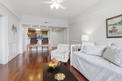 14 Lockwood Drive Charleston SC 29401