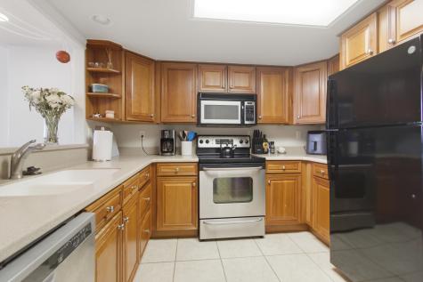 14 Lockwood Drive Charleston SC 29401