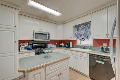 1016 Maidstone Drive Summerville SC 29483