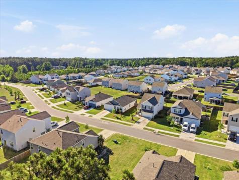 186 Lagoona Drive Summerville SC 29483