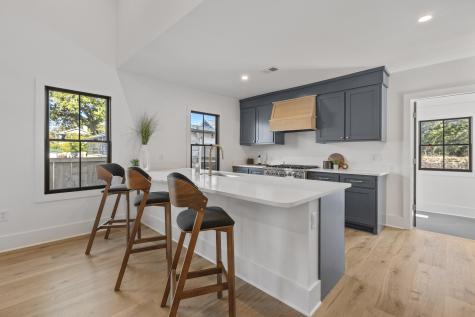 10 Magnolia Avenue Charleston SC 29403