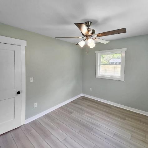 202 E Huggins Street Manning SC 29102
