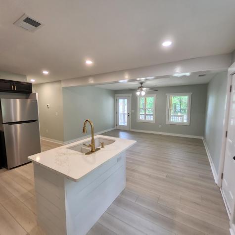 202 E Huggins Street Manning SC 29102