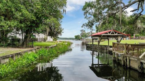 1807 Perch Road Moncks Corner SC 29461
