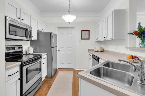 1575 Cambridge Lakes Drive Mount Pleasant SC 29464