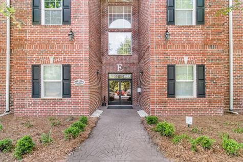 1575 Cambridge Lakes Drive Mount Pleasant SC 29464