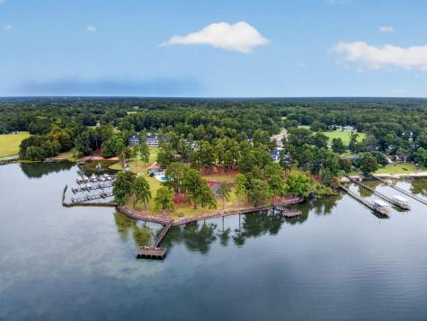 2204 Cypress Pointe Lane Manning SC 29102