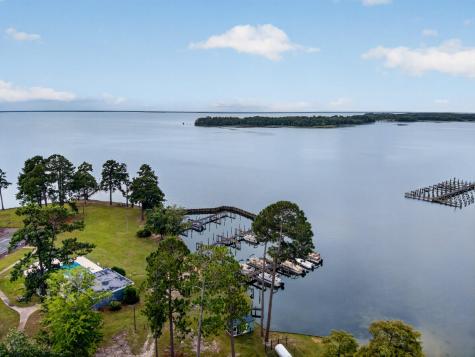 2204 Cypress Pointe Lane Manning SC 29102